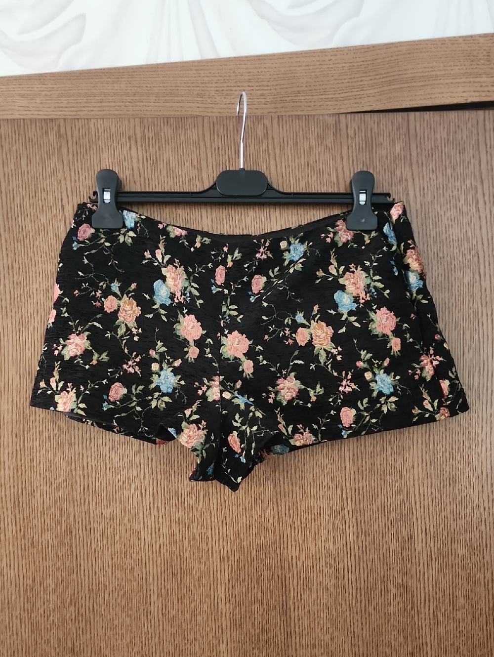 Zara Floral Print Black Women's Shorts